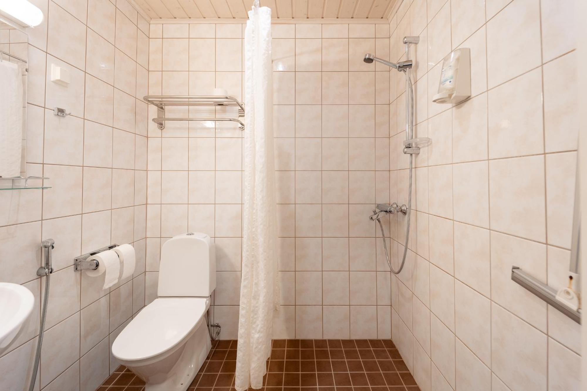 Hotelli Kotola Kotka Bagian luar foto